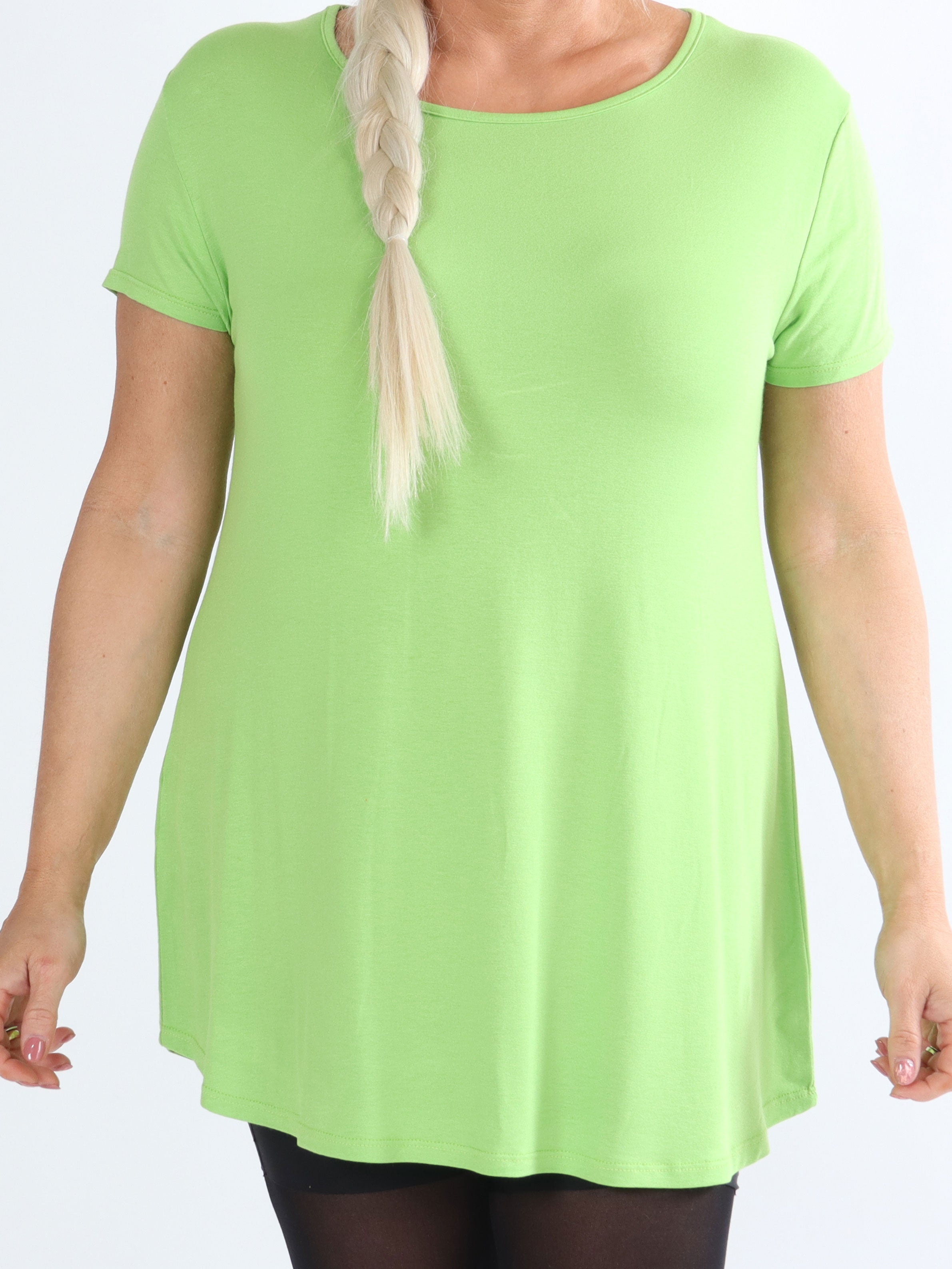 Otine Short - Enkel blus med korta ärmar (bestseller)
